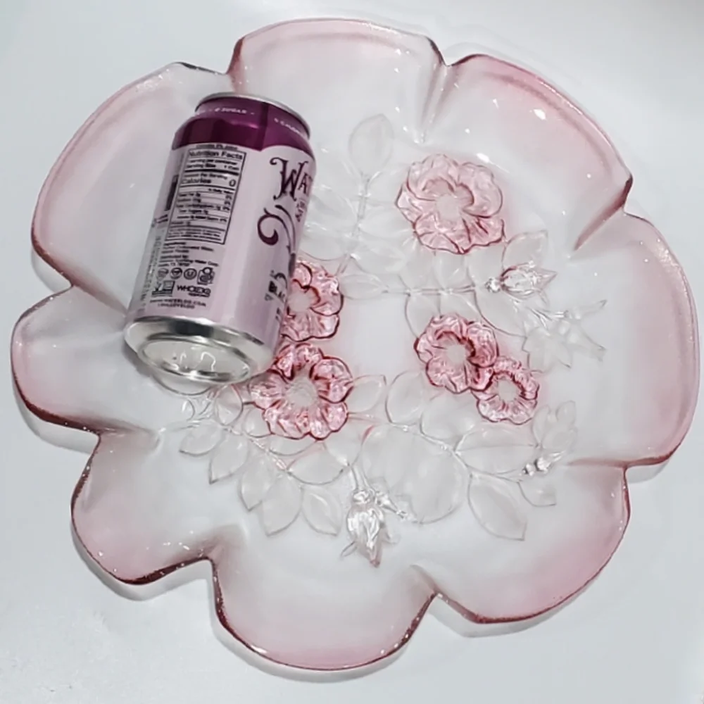 13" 🇩🇪 Crystal Pink Roses 3 Toed Ruffled Edge Satin Serving Platter by Mikasa - Picture 12 of 13